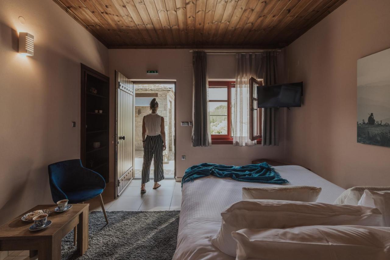 Rouista Tzoumerka Resort Vourgareli Room photo