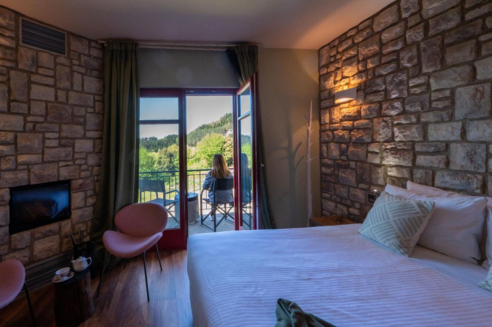 Rouista Tzoumerka Resort Vourgareli Exterior photo